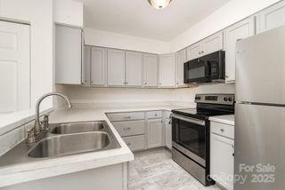4900 Spring Lake Drive D, Charlotte, NC 28212