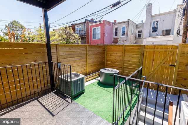 336 OAKDALE PL NW, Washington, DC 20001