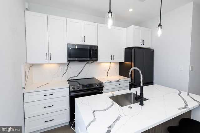 336 OAKDALE PL NW, Washington, DC 20001