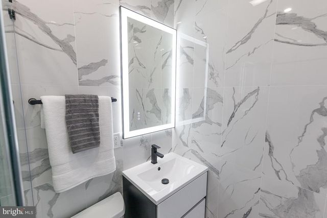 336 OAKDALE PL NW, Washington, DC 20001