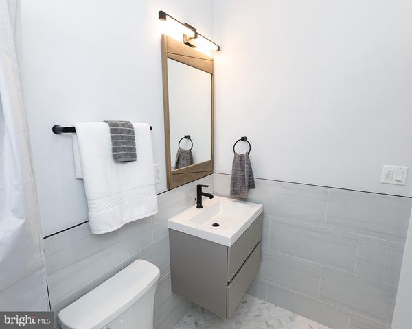 336 OAKDALE PL NW, Washington, DC 20001