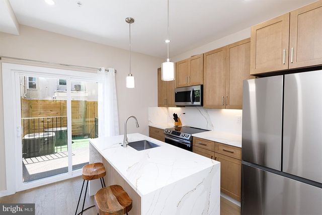 336 OAKDALE PL NW, Washington, DC 20001