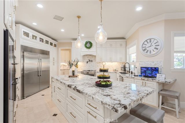 38580 Celine Cove, Murrieta, CA 92562