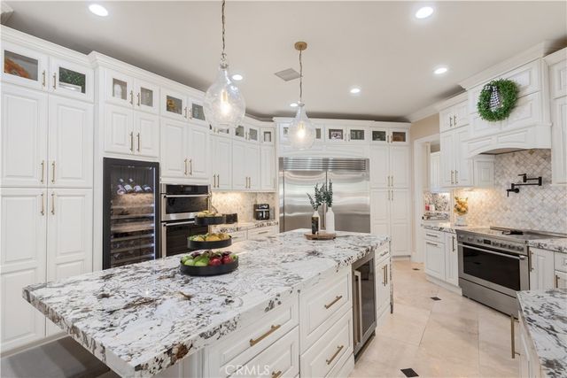 38580 Celine Cove, Murrieta, CA 92562
