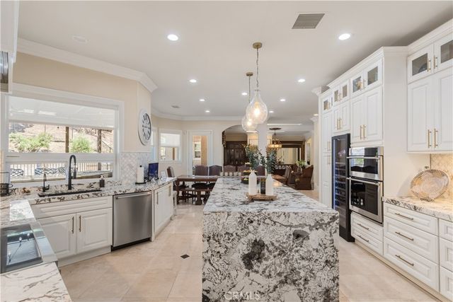 38580 Celine Cove, Murrieta, CA 92562