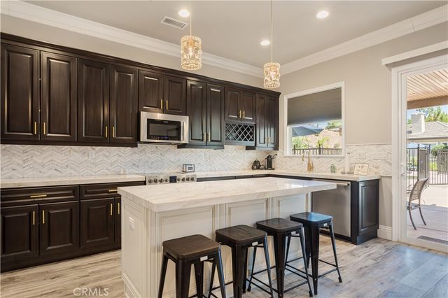 38580 Celine Cove, Murrieta, CA 92562