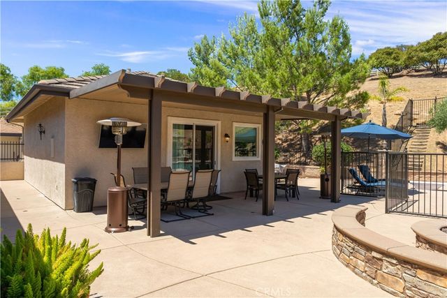 38580 Celine Cove, Murrieta, CA 92562