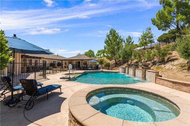 38580 Celine Cove, Murrieta, CA 92562