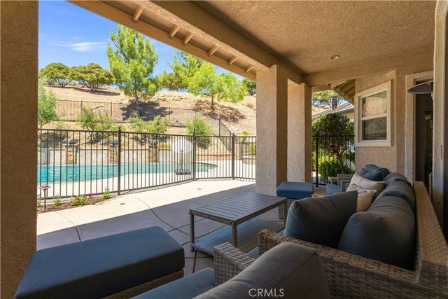 38580 Celine Cove, Murrieta, CA 92562