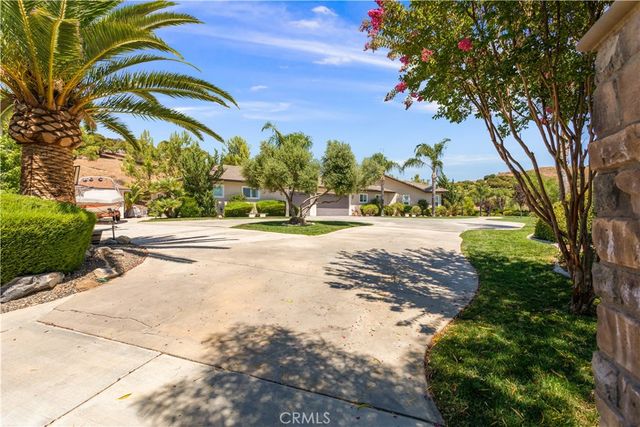 38580 Celine Cove, Murrieta, CA 92562