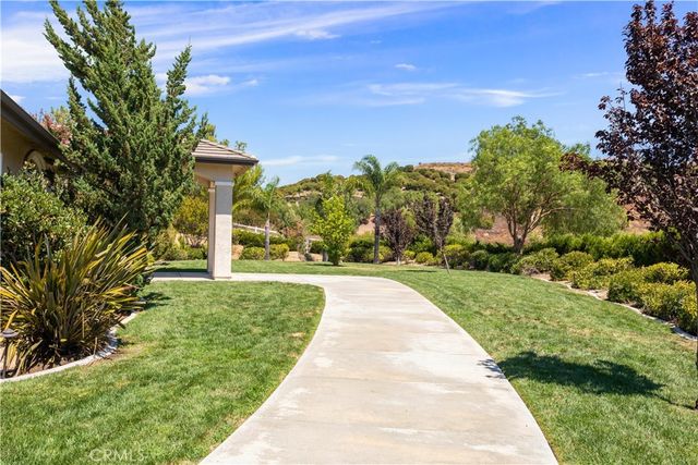 38580 Celine Cove, Murrieta, CA 92562