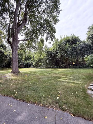 394 Bedford St, Lakeville, MA 02347