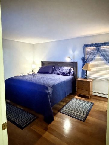394 Bedford St, Lakeville, MA 02347