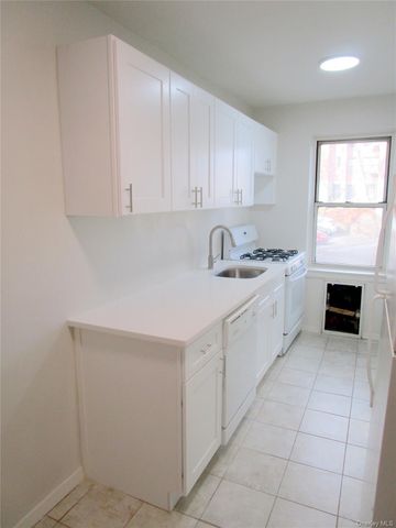 255 Bronx River Road 3K, Yonkers, NY 10704