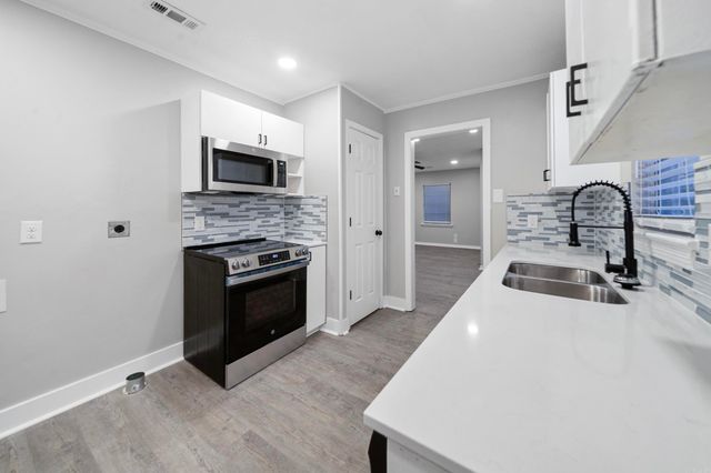 11 Spear Road, North Little Rock, AR 72117