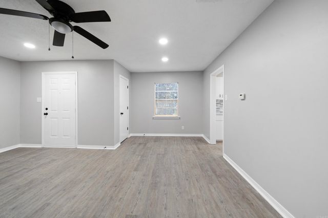 11 Spear Road, North Little Rock, AR 72117