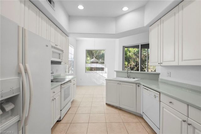 6010 Jonathans Bay CIR 102, Fort Myers, FL 33908