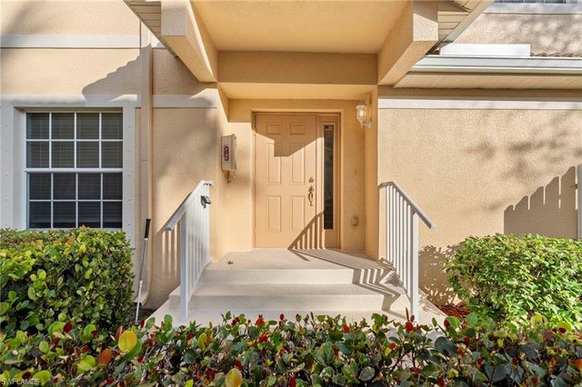 6010 Jonathans Bay CIR 102, Fort Myers, FL 33908
