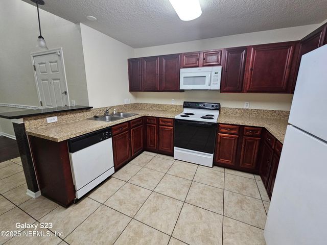 6965 ORTEGA WOODS Drive, 10, Jacksonville, FL 32244