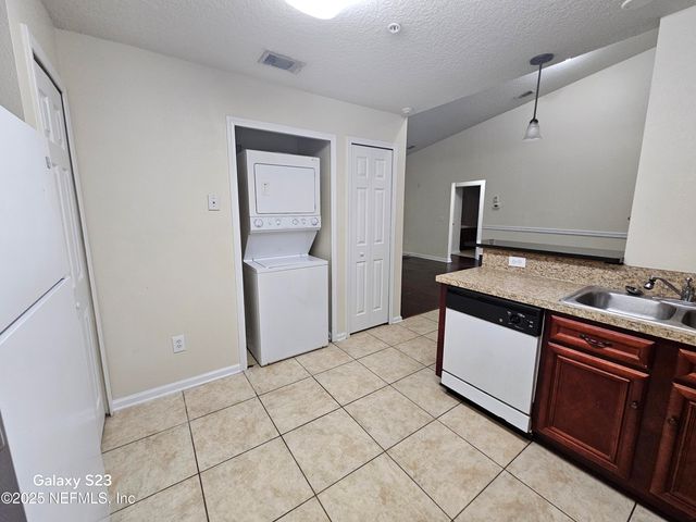 6965 ORTEGA WOODS Drive, 10, Jacksonville, FL 32244