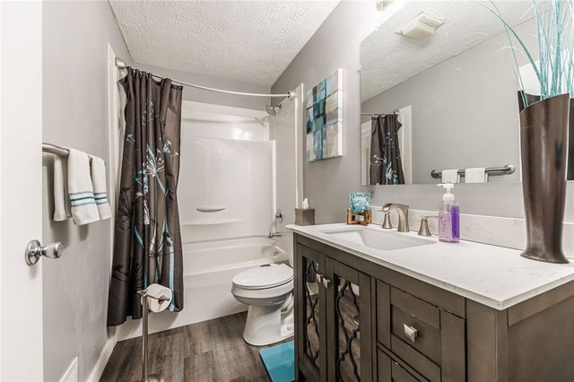 31A Veldor Park, Greece, NY 14612