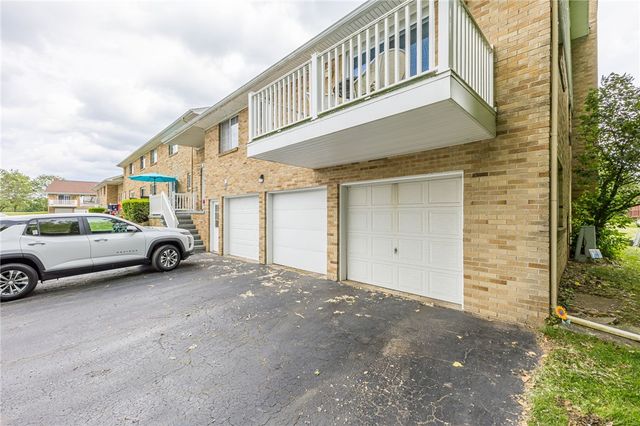 31A Veldor Park, Greece, NY 14612