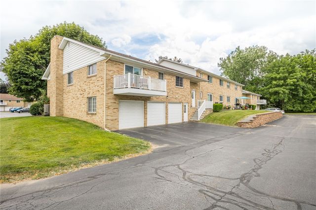 31A Veldor Park, Greece, NY 14612