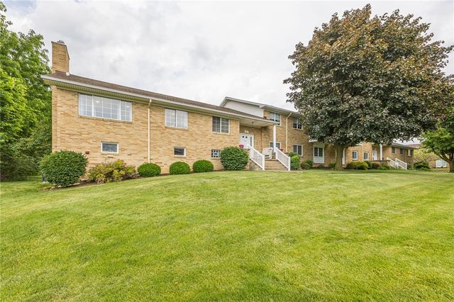 31A Veldor Park, Greece, NY 14612
