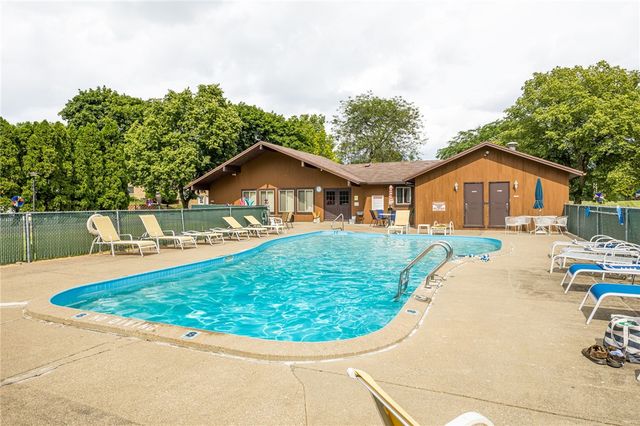 31A Veldor Park, Greece, NY 14612