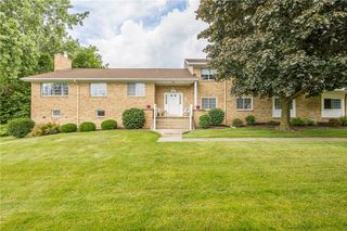 31A Veldor Park, Greece, NY 14612