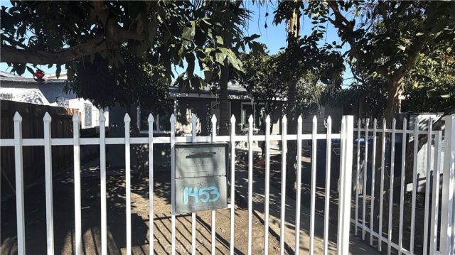 1453 W 58th, Los Angeles, CA 90047