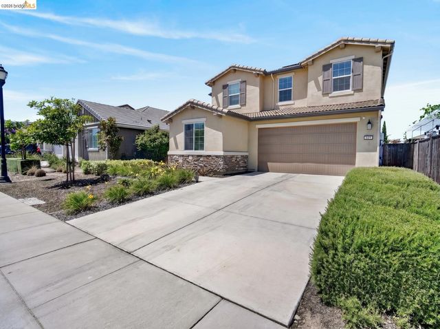 669 Longmont Dr, Oakley, CA 94561