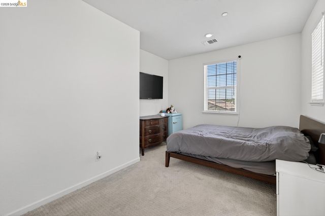 669 Longmont Dr, Oakley, CA 94561