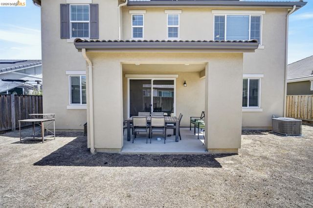 669 Longmont Dr, Oakley, CA 94561
