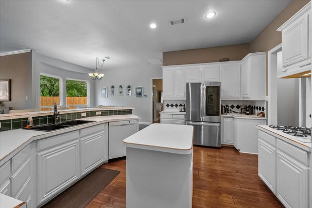 3 Savoy Court, Mansfield, TX 76063