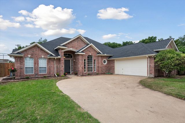 3 Savoy Court, Mansfield, TX 76063