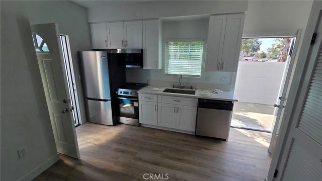 988 El Camino 106, Costa Mesa, CA 92626