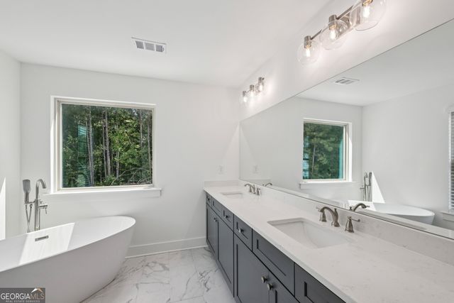 3135 Stonegate Drive SW, Atlanta, GA 30331