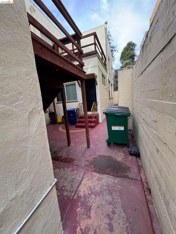 2100 5th Ave, Oakland, CA 94606
