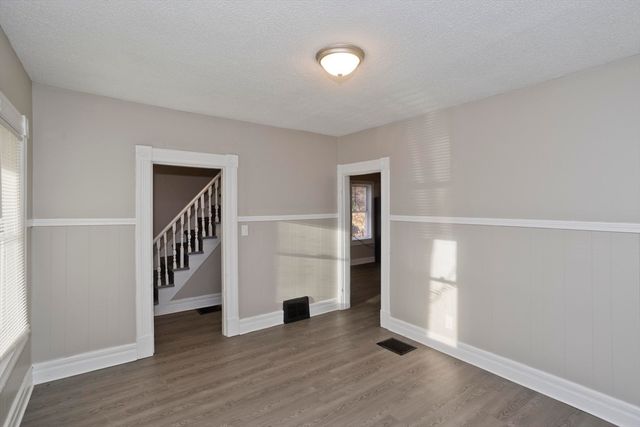 81 Hayden Ave, Springfield, MA 01109