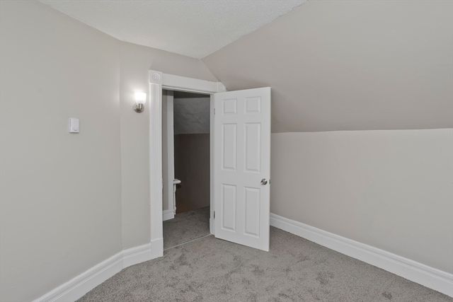 81 Hayden Ave, Springfield, MA 01109