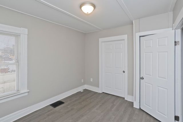 81 Hayden Ave, Springfield, MA 01109