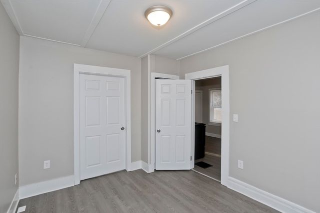 81 Hayden Ave, Springfield, MA 01109