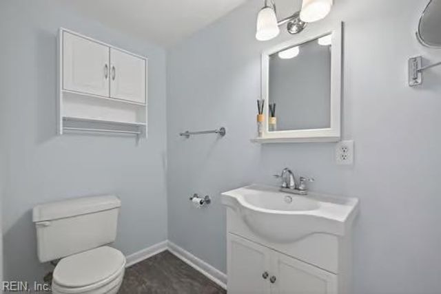 301 Woodbridge DR, Chesapeake, VA 23322