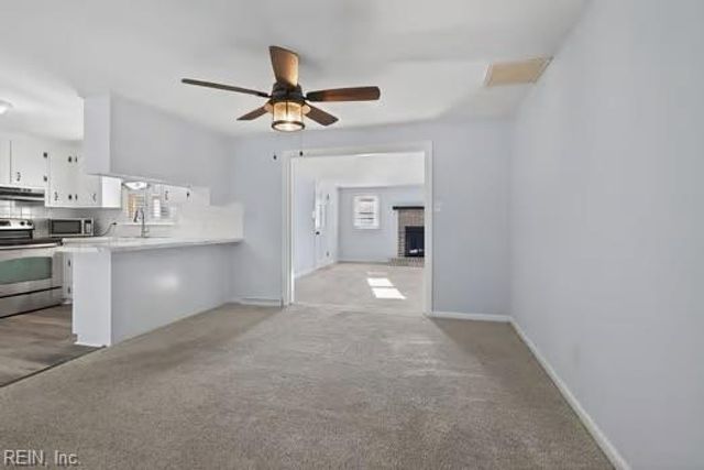 301 Woodbridge DR, Chesapeake, VA 23322