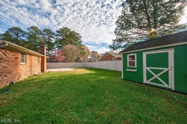 301 Woodbridge DR, Chesapeake, VA 23322