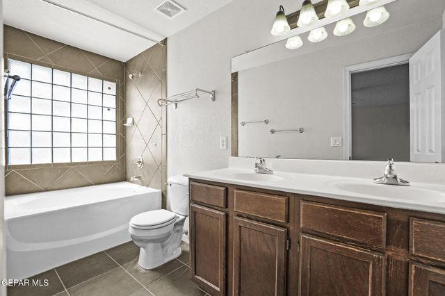 813 Desert Bush Drive, Horizon City, TX 79928