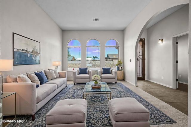 813 Desert Bush Drive, Horizon City, TX 79928