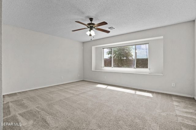 813 Desert Bush Drive, Horizon City, TX 79928