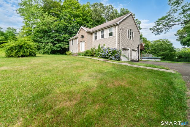 1 Lasalette Way, North Branford, CT 06471